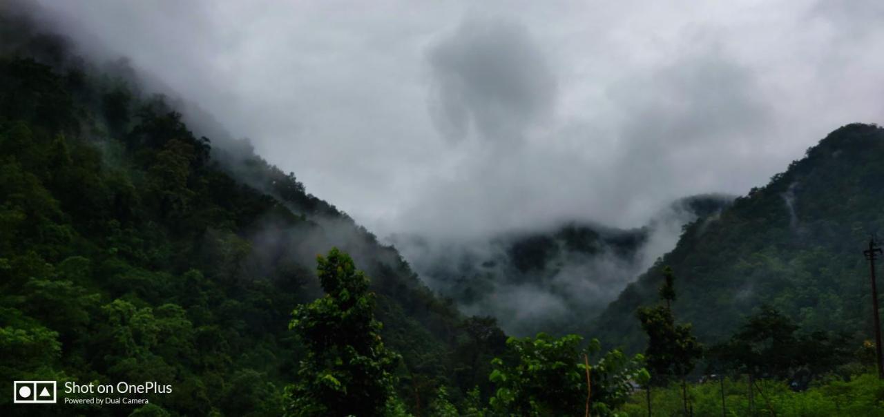 Lodge Maatre Yoga Retreat